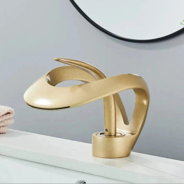 Moderne Badeværelse Håndvaskarmatur - Messing - Vandfald - Vandhane Bathroom Sink Faucets Danmarkmode.dk