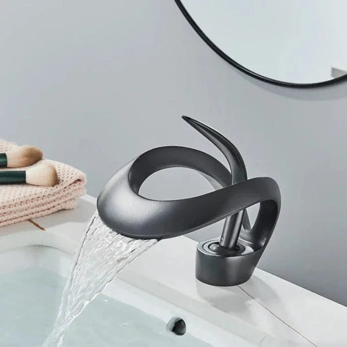 Moderne Badeværelse Håndvaskarmatur - Messing - Vandfald - Vandhane Bathroom Sink Faucets Danmarkmode.dk