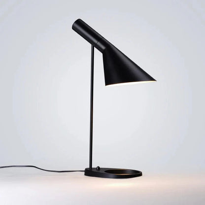 Moderne Kegle Skrivebordslampe - Matte - E27 Pære - Jern Table Lamp Danmarkmode.dk