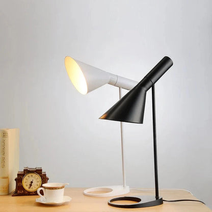 Moderne Kegle Skrivebordslampe - Matte - E27 Pære - Jern Table Lamp Danmarkmode.dk