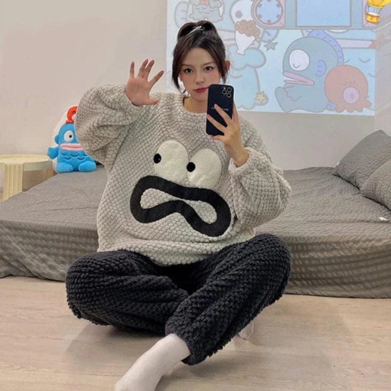 Oversized Monster Fløjl Couple Pyjamas Sæt- Nattøj - Matchende Sæt - Flannel Pajamas Danmarkmode.dk