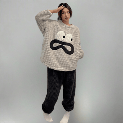 Oversized Monster Fløjl Couple Pyjamas Sæt- Nattøj - Matchende Sæt - Flannel Pajamas Danmarkmode.dk