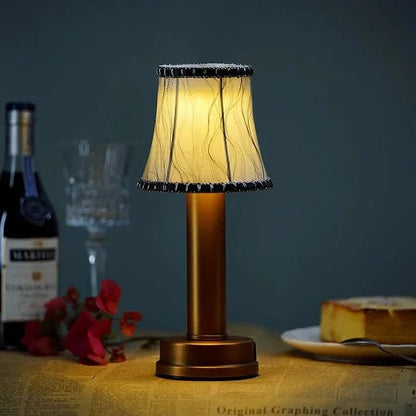Trådløs Metal Skrivebordslampe - Stof - Dæmpbar - USB genopladelig Table Lamps Danmarkmode.dk