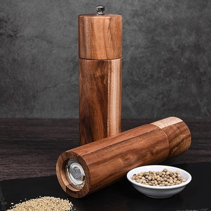 Træ Salt og Peberkværn - Bestik - Vandafvisende - Akacietræ Spice Grinders Danmarkmode.dk