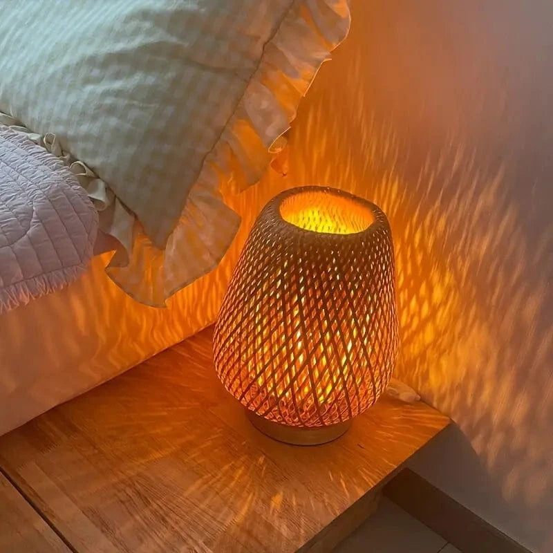 Vævet Bambus Sengebord LED Natlampe - Genopladelig Lampe - Dæmpbar Bedside Lamps Danmarkmode.dk